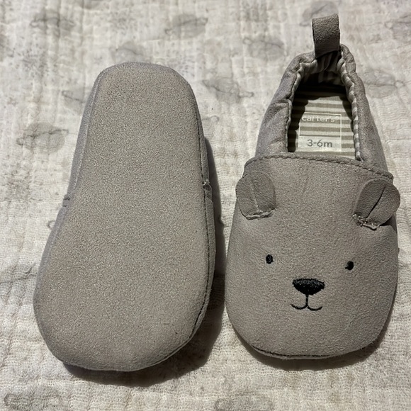 Carters Infant shoe (never worn) - Picture 2 of 2